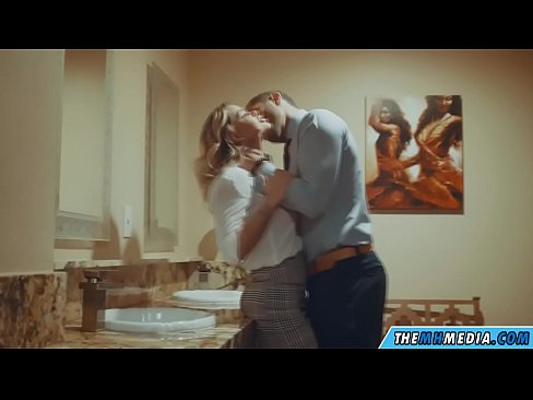 ❤️ როცა მკერდი ქერა აცდუნებს საჯარო საპირფარეშოში ️ პორნო fb ჩვენთან ☑